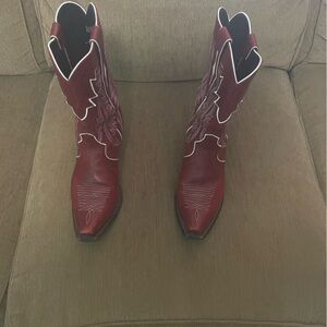 Women’s Ariat Boots Size 8.5